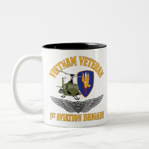 Vietnam-Veteranen-Flugzeugbesatzungs-Flügel Zweifarbige Tasse