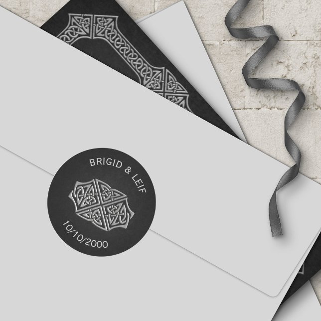 Viking Celtic Gamer Wedding Runder Aufkleber (Von Creator hochgeladen)