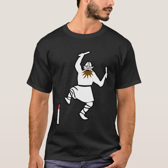 Viking chess  Viking attack the Kubb king on T-Shirt (Vorderseite)
