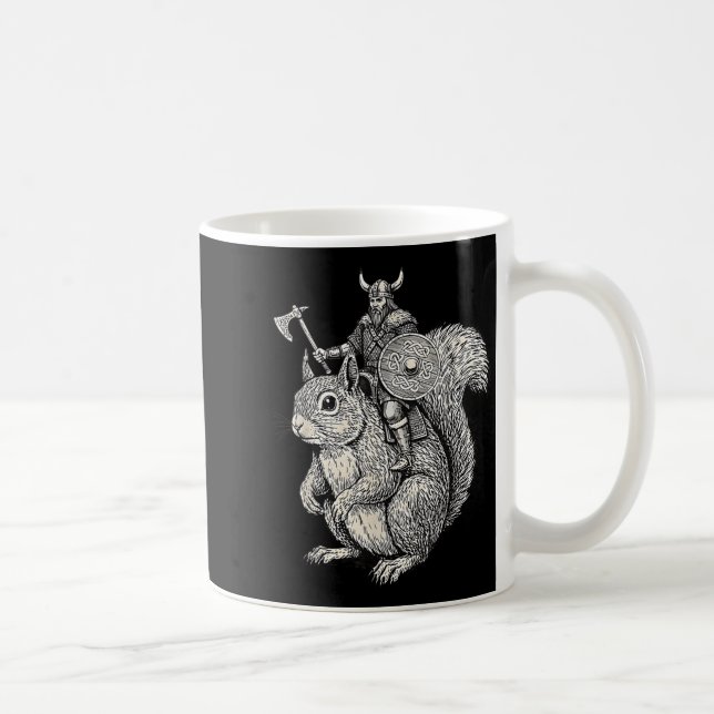 Viking Riding Squirrel Funny Warrior Art  Kaffeetasse (Rechts)