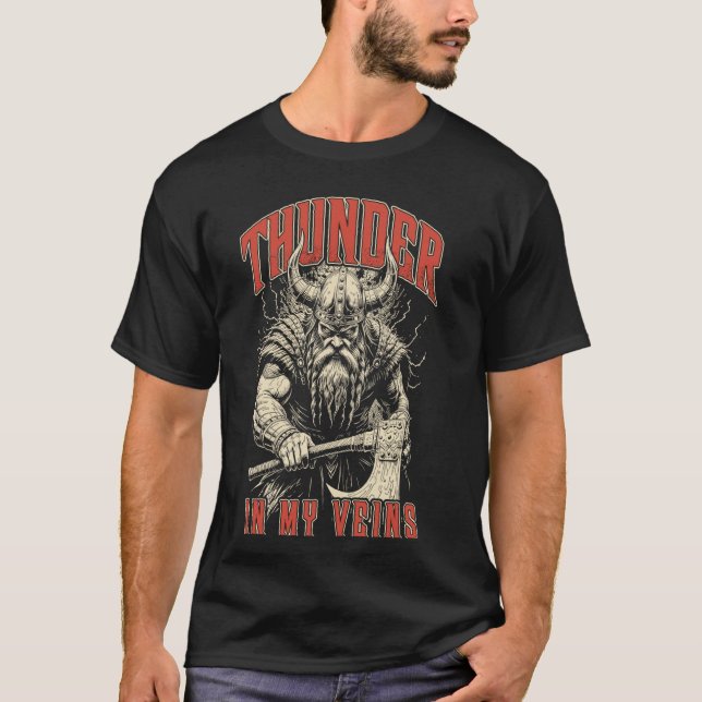Viking Warrior Thunder in meinen Venen Nordische M T-Shirt (Vorderseite)