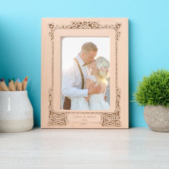 Viktorianische Ära 1894 Keltische Knots - Grenze Geätzte Rahmen (Von Creator hochgeladen)