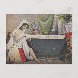 Viktorianische Frau beim Baden Postkarte