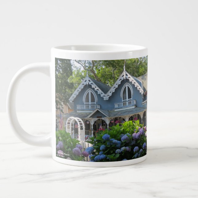 Viktorianische Hütte in Blue - Martha's Vineyard Jumbo-Tasse (Links)