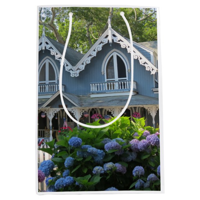 Viktorianische Hütte in Blue - Martha's Vineyard Mittlere Geschenktüte (Vorderseite)