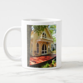 Viktorianische Hütte in der Sonne - Martha's Viney Jumbo-Tasse