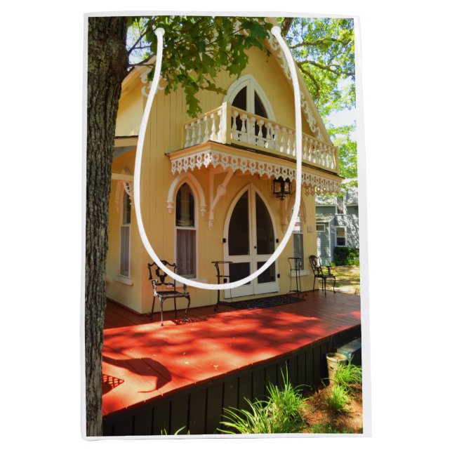 Viktorianische Hütte in der Sonne - Martha's Viney Mittlere Geschenktüte (Vorderseite)