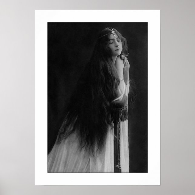viktorianisches Damengebet mit sehr langen Haaren Poster (Vorne)
