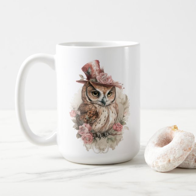 Viktorianisches Eule Aristokrat Portrait Pink Hat  Kaffeetasse (Mit Donut)