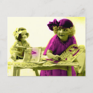 Viktorianisches Mädchen mit Puppenkarte Postkarte