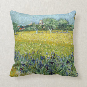 Vincent van Gogh Feld der Blume bei Arles Kissen
