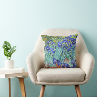 Vincent Van Gogh malt Irises Kissen