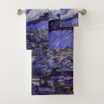 Vincent Van Gogh Starry Night Vintag Kunstkunst Badhandtuch Set<br><div class="desc">Vincent van Gogh Starry Night Fine Art Painting Starry Night ist ein Gemälde des niederländischen post-impressionistischen Künstlers Vincent van Gogh. Der blaue Nachthimmel ist voll von wirbelnden Wolken, Sternen und einem hellen Halbmond. Die Sternennacht ist die einzige Nacht in der Serie von Ausblicken aus seinem Schlafzimmerfenster. Bewegung: Post-Impressionismus. Schöne, kunstvoll...</div>