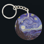 Vincent Van Gogh Starry Night Vintag Kunstkunst Schlüsselanhänger<br><div class="desc">Vincent van Gogh Starry Night Fine Art Painting Starry Night ist ein Gemälde des niederländischen post-impressionistischen Künstlers Vincent van Gogh. Der blaue Nachthimmel ist voll von wirbelnden Wolken, Sternen und einem hellen Halbmond. Die Sternennacht ist die einzige Nacht in der Serie von Ausblicken aus seinem Schlafzimmerfenster. Bewegung: Post-Impressionismus. Schöne, kunstvoll...</div>