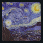 Vincent Van Gogh Starry Night Vintag Kunstkunst Töpfeuntersetzer<br><div class="desc">Vincent van Gogh Starry Night Fine Art Painting Starry Night ist ein Gemälde des niederländischen post-impressionistischen Künstlers Vincent van Gogh. Der blaue Nachthimmel ist voll von wirbelnden Wolken, Sternen und einem hellen Halbmond. Die Sternennacht ist die einzige Nacht in der Serie von Ausblicken aus seinem Schlafzimmerfenster. Bewegung: Post-Impressionismus. Schöne, kunstvoll...</div>