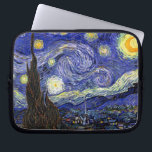 Vincent Van Gogh - The Starry Night Fine Art Laptopschutzhülle<br><div class="desc">Vincent Van Gogh's The Starry Night. Das Öl auf Leinwand aus dem Jahr 1889, die Starry Night wurde gemalt, während Van Gogh im Asyl in Saint-Remy, Frankreich, und gilt als eines seiner besten Meisterwerke. Obwohl es sich um eine Nachtszene handelt, wurde es tagsüber bemalt und repräsentiert den Ausblick aus dem...</div>