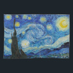 Vincent Van Gogh's The Starry Night Geschirrtuch<br><div class="desc">Tauchen Sie ein in die faszinierende Schönheit von Vincent Van Gogh's The Starry Night mit diesem hochwertigen Kunstdruck der Reproduktionskunst. Eigene Kunstgeschichte und lass der Brillanz von Van Goghs Meisterwerk erhellen Ihre Umgebung.</div>