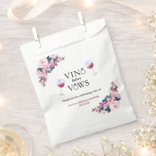 Vino Before Vows Floral Brautparty Geschenktütchen
