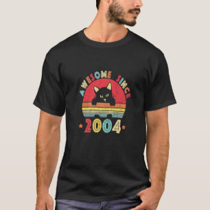 Vintag 18. Geburtstag Phantastisch seit 2004 Retro T-Shirt