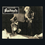 Vintag 1922 Nosferatu Puzzle<br><div class="desc">Feiern Sie mit diesem 1922 erschienenen Nosferatu Akrylpuzzle aus dem Jahr 1922 mit der Dose aus CinemaZone Merchandise eines der großartigen Horror-Meisterwerke des Kinos! Passen Sie es an und passen Sie es an,  wie Sie es möchten,  um Ihnen das besondere Aussehen zu geben. Nehmt euch die Zuhause!</div>