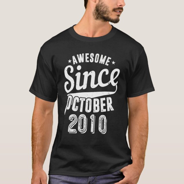Vintag 2010 Phantastisch seit Oktober Glückwunsch  T-Shirt (Vorderseite)