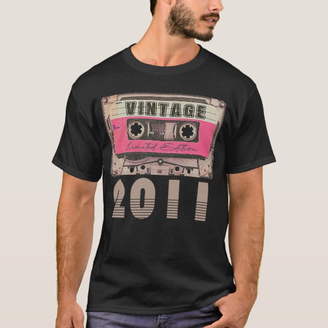 Vintag 2011 T-Shirt (Vorderseite)