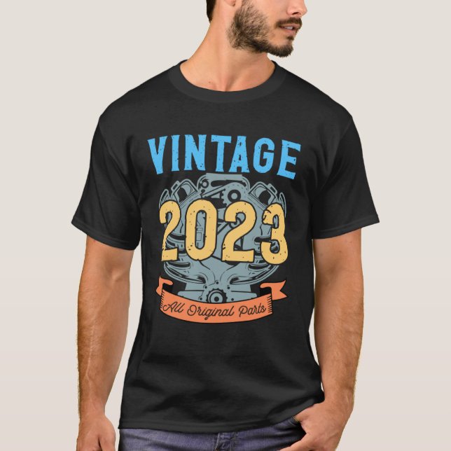 Vintag 2023 Alle Originalteile T-Shirt (Vorderseite)
