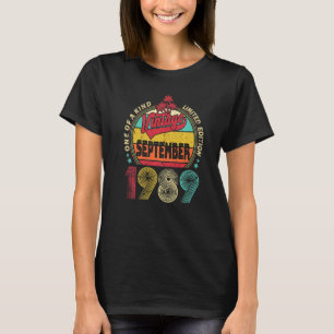 Vintag 33. Geburtstag Phantastisch seit September  T-Shirt