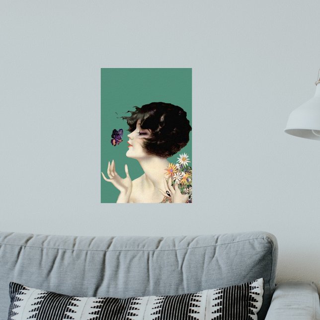Vintag Art Deco Lady Butterfly Hübsche Blume Poster (Art deco vintage lady holding bouquet daisey flowers with purple butterfly on mint green wall poster)