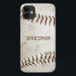 Vintag Baseball Personalisiert Case-Mate iPhone Hülle<br><div class="desc">Ein Foto eines abgenutzten Vintagen Baseballs bietet den Hintergrund für dieses personalisierte iPhone-Gehäuse. Fügen Sie Ihren Namen in Not Grunge sans Serif Schriftart in einem Schatten rötlich braun,  dass die Nähte passt. Ideal für den Baseball- oder Sportfans auf Ihrer Geschenkliste.</div>