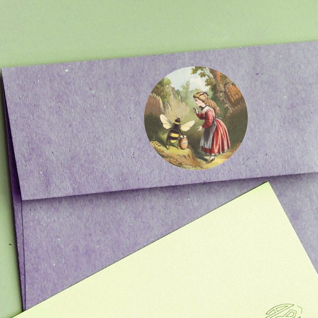 Vintag Bee Little Girl Honey Pot Runder Aufkleber (Victorian girl in woods talking to bee who is guarding his pot of honey on a paper sticker.)