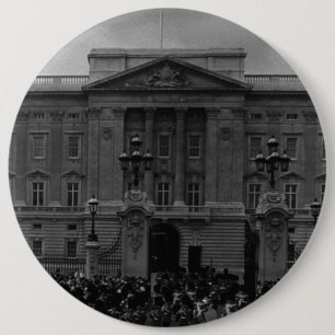 Vintag England London Old Guard Buckingham Palace Button