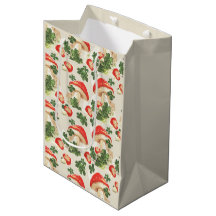 Vintag Forest Mushroom Lucky Clover Pattern