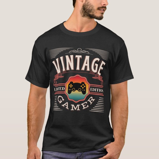 VINTAG GAMER-BEGRENZTE AUSGABE T-Shirt (Vorderseite)