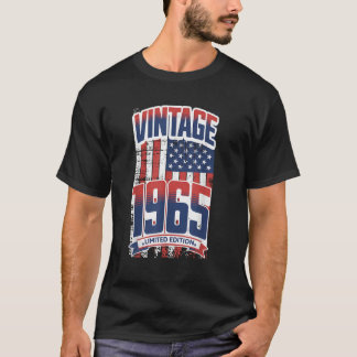 Vintag Geboren im Jahr 1965 American Flag Fun 60. T-Shirt