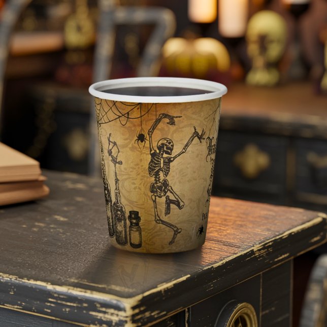 Vintag Goth Halloween Spooky Custom Pappbecher (Von Creator hochgeladen)