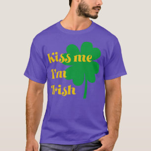 Vintag Kiss Me Im Irish St Patricks Day T-Shirt