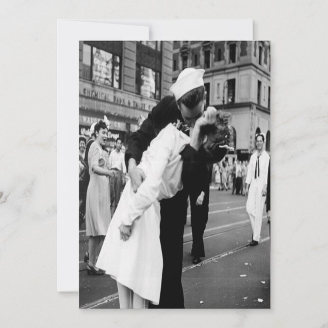 Vintag Kissing Couple.Hug Kiss Einladung (Vorderseite)