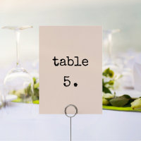 Vintag-minimalistische Schreibmaschinenhochzeit