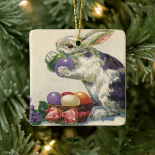 Vintag Osterhase mit Ostereiern im Korb Keramikornament