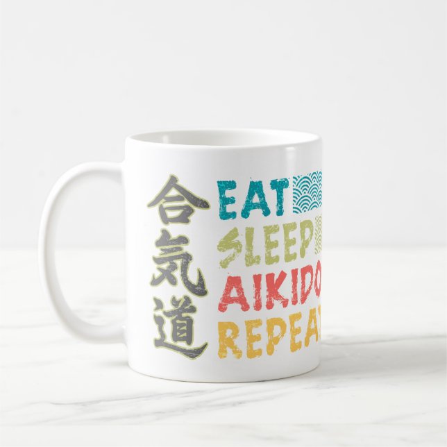 Vintag Retro essen Schlafen Aikido Wiederholung Ta Kaffeetasse (Links)