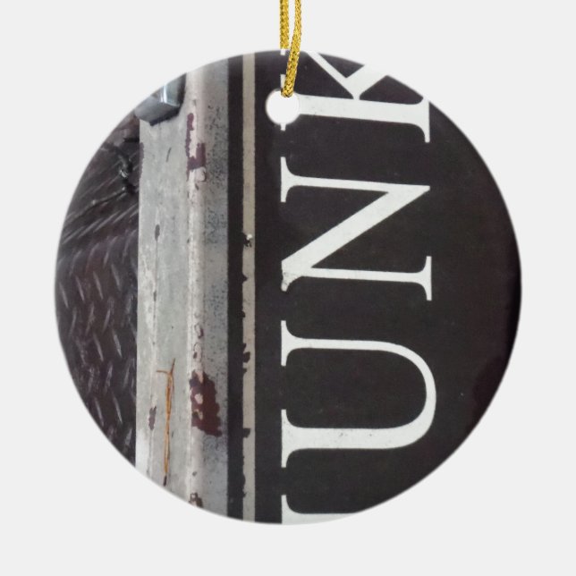 Vintag-Schlepptagebahn JUNK SIGN Keramikornament (Vorne)