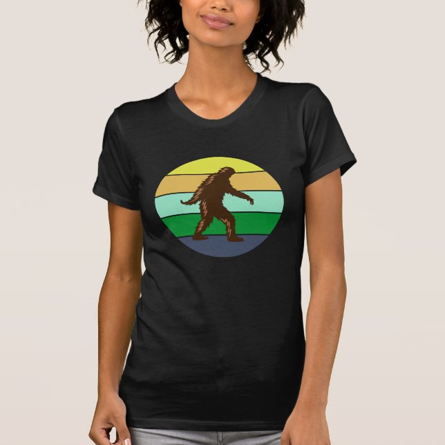Vintag Sunset Bigfoot Sasquatch T-Shirt (Vorderseite)