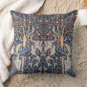Vintag Woodpecker Floral Tapestes William Morris Kissen