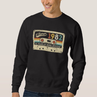 Vintage 1982 Limited 40 Years Of Being Awesome Sweatshirt
