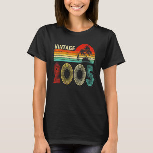 Vintage 2005 18 Jahre alt für Jungen Mädchen 18. T-Shirt