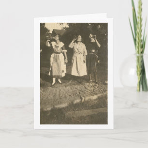 Vintage - 3 Frauen trinken aus Flaschen, Karte