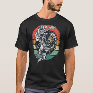 Vintage-Affen im Weltraum und Schraubenschlüssel i T-Shirt