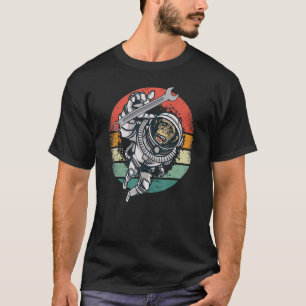 Vintage-Affen im Weltraum und Schraubenschlüssel i T-Shirt