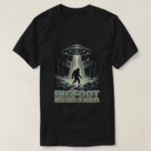 Vintage-Alien-Bigfoot-UFO-Wanderclub